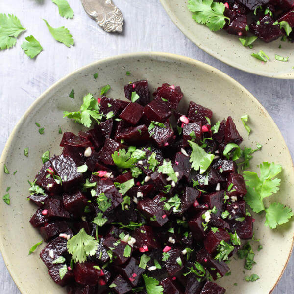 Mediterranean Beets with Garlic